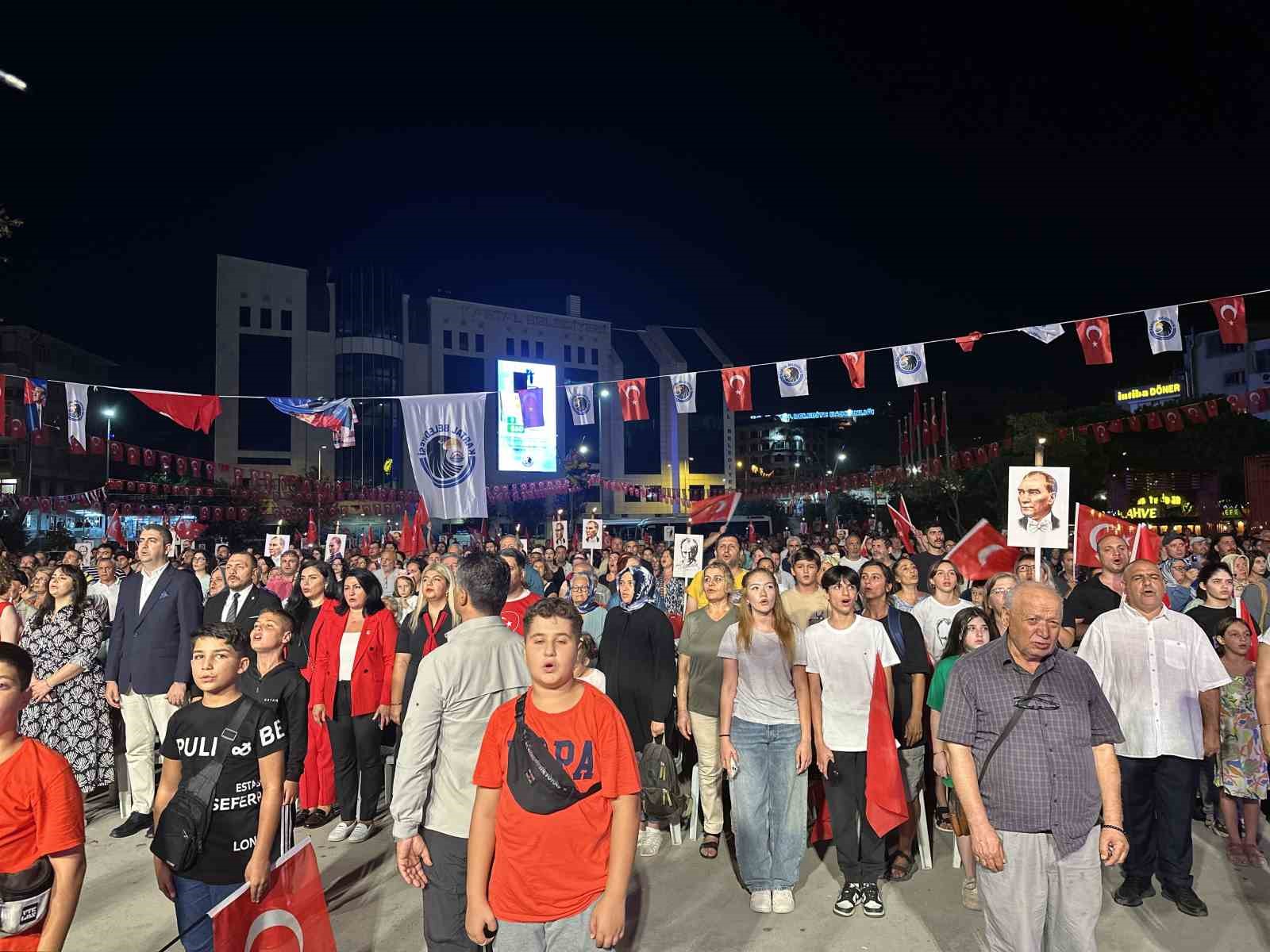 Kartal’da 30 Ağustos Zafer Bayramı coşkuyla kutlandı
