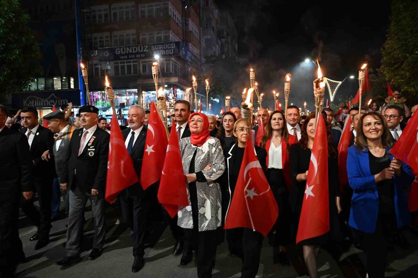 Ispartalılar, Zafer Bayramı’nın 102’nci yılında tek yürek oldu
