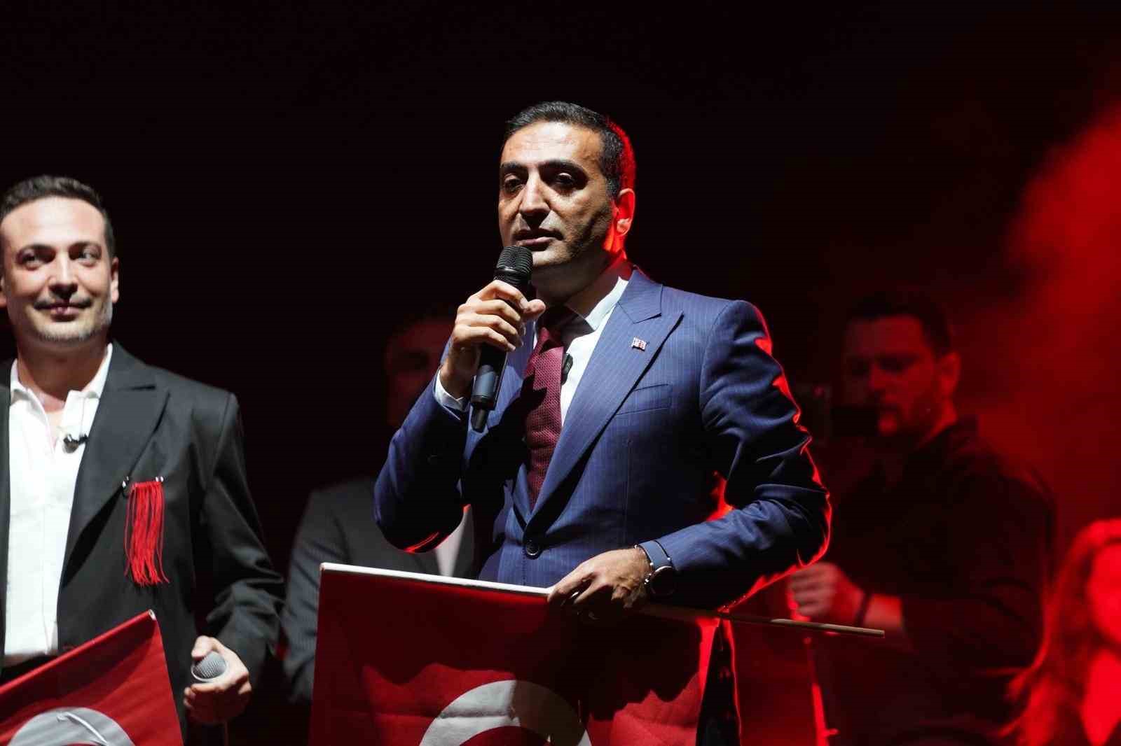 Beyoğlu’nda 30 Ağustos Zafer Bayramı konserle kutlandı
