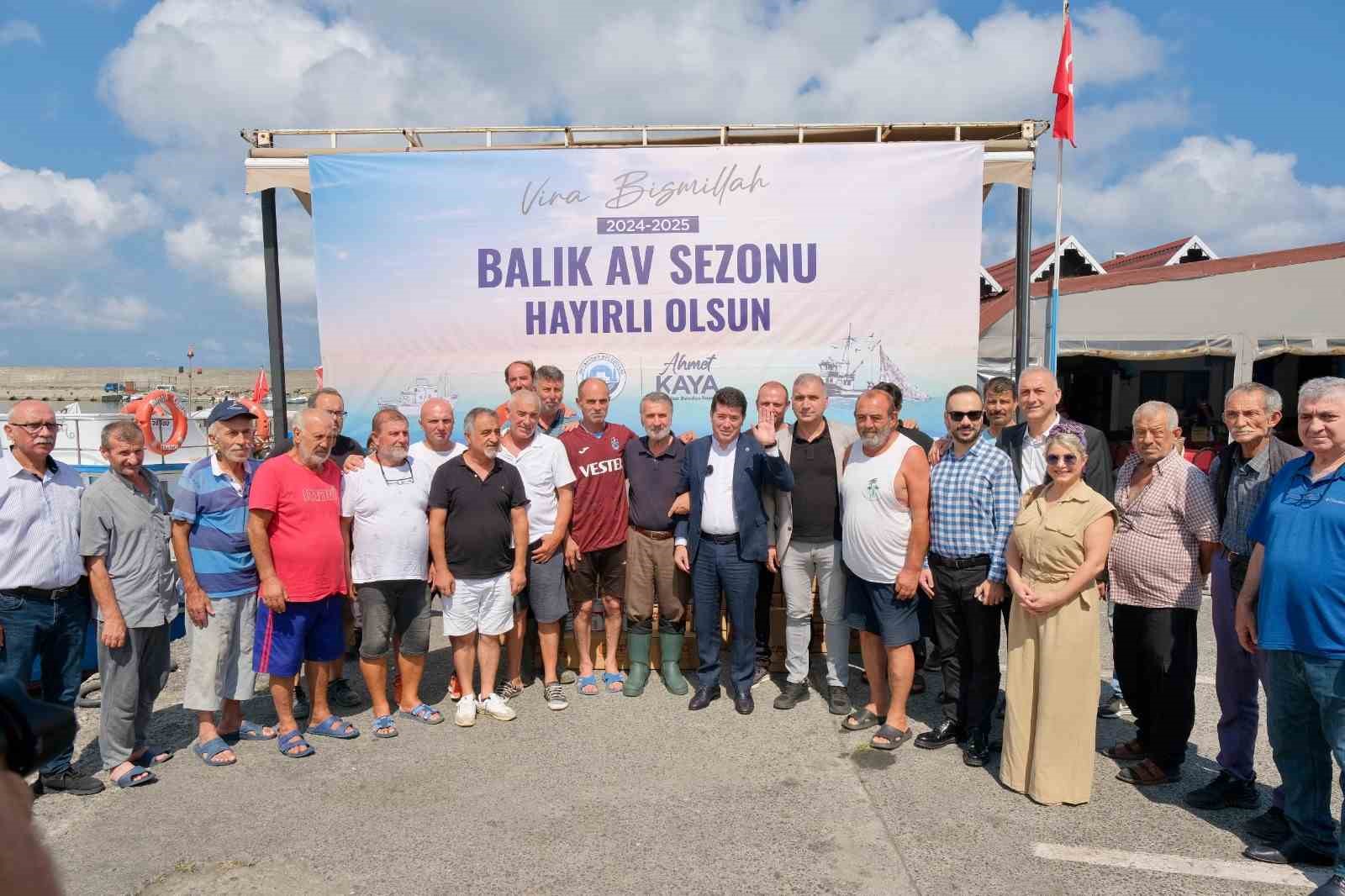 Başkan Kaya yeni av sezonu öncesi balıkçılar ile bir araya geldi
