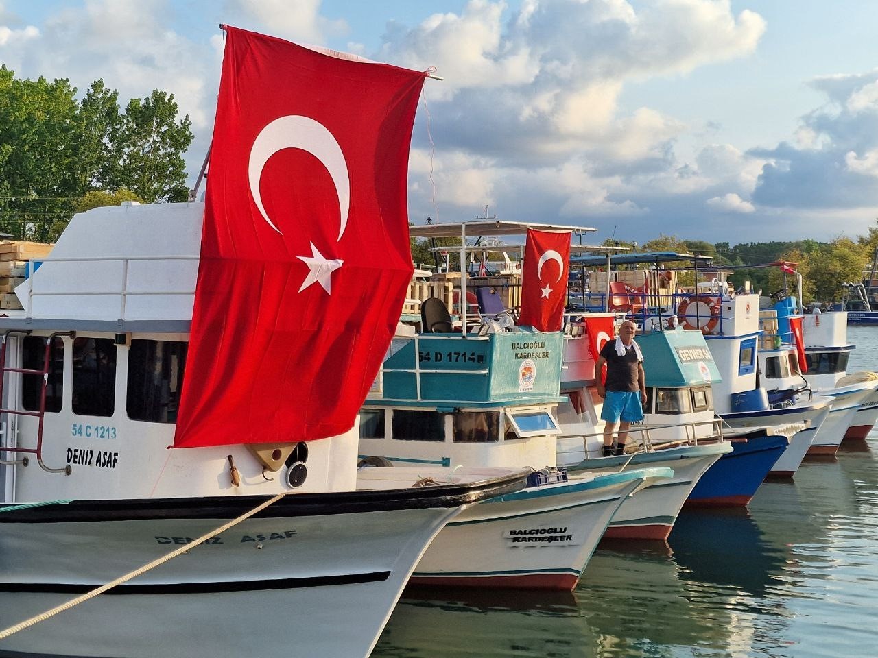 Sakarya’da balıkçılar törenle ‘vira bismillah’ dedi
