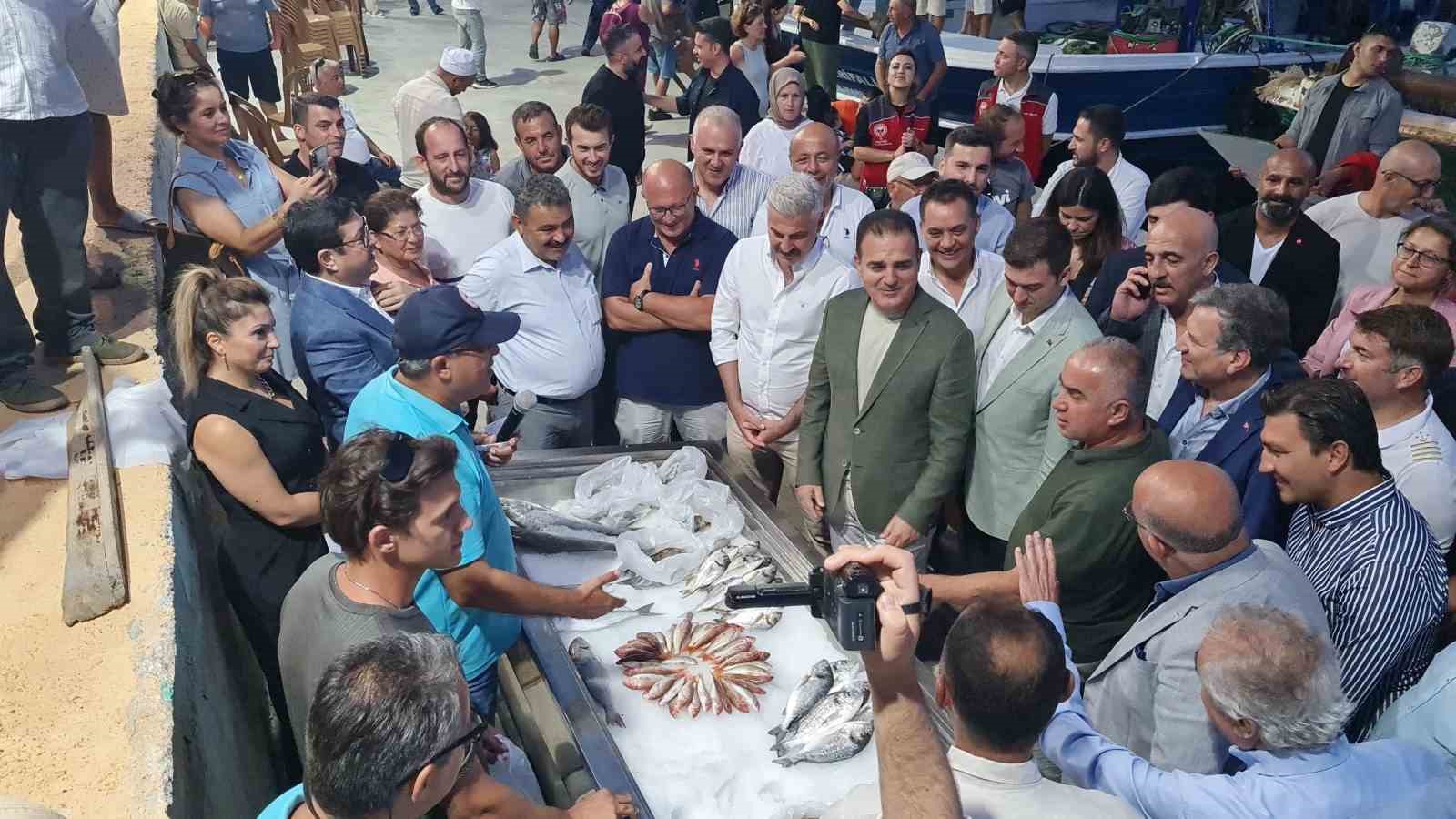 Bodrum’da av sezonu açıldı: 40 bin yavru levrek denize bırakıldı
