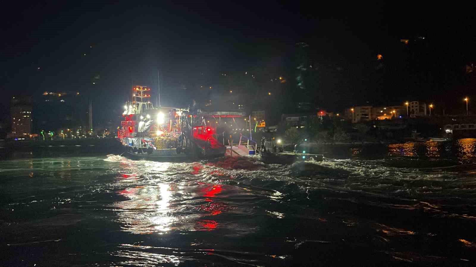 Rize’de balıkçılar ‘Vira Bismillah’ diyerek denize açıldı
