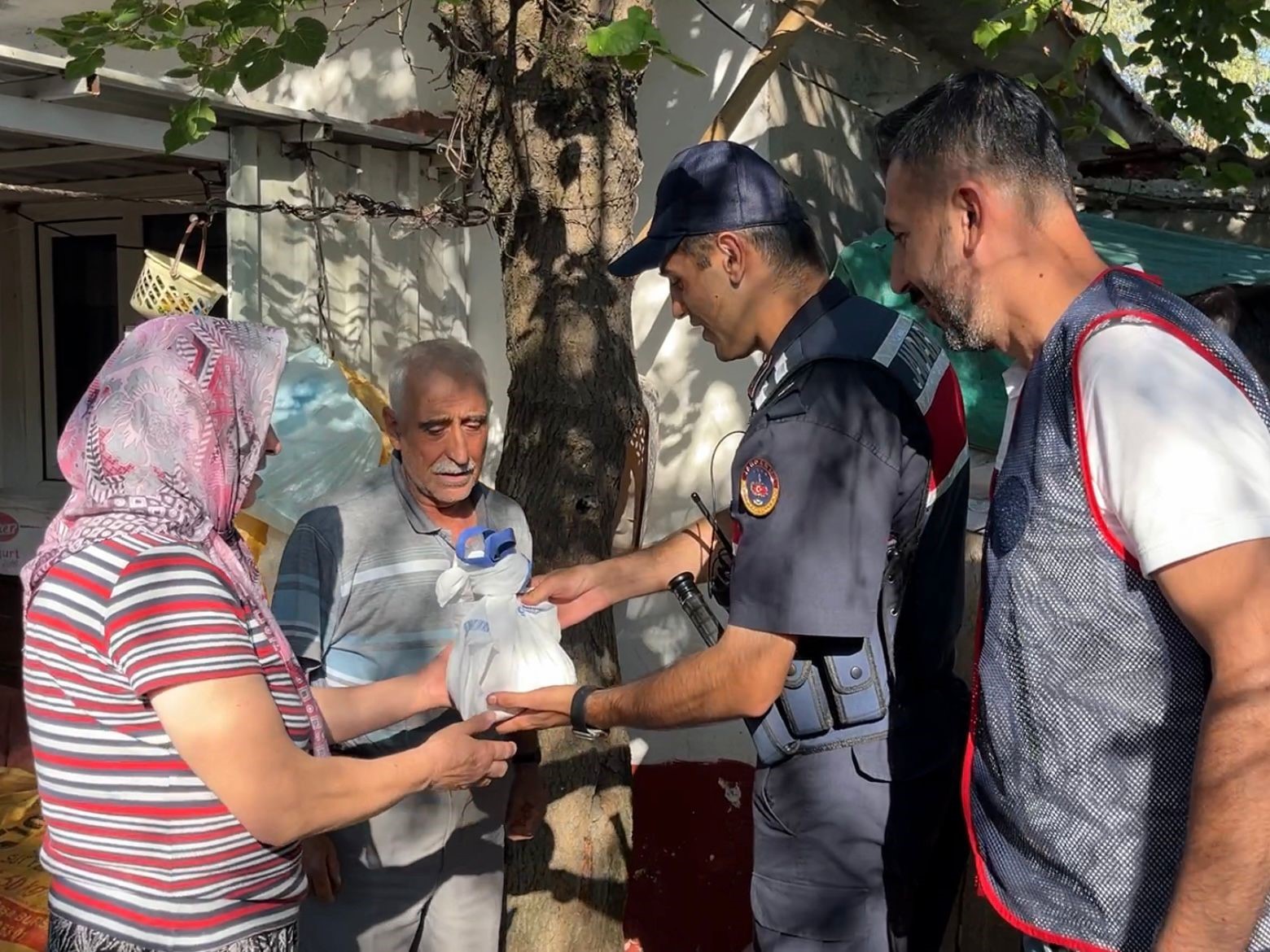 Bandırma’da JASAT’tan aynı gün içinde iki başarılı operasyon
