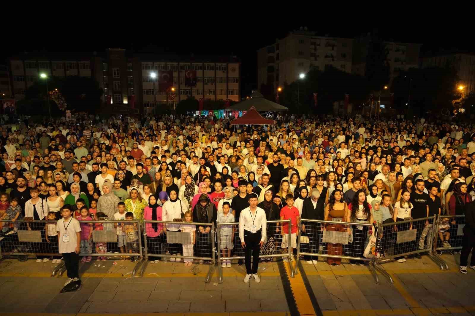 Ülkü Ocakları’ndan Ali Kınık konseri
