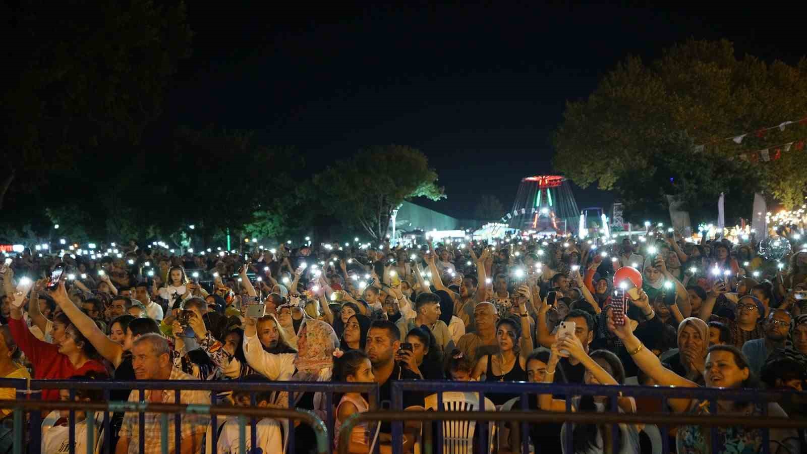 Geleneksel Ağustos Fuarı 1 milyon 100 bin ziyaretçi ağırladı
