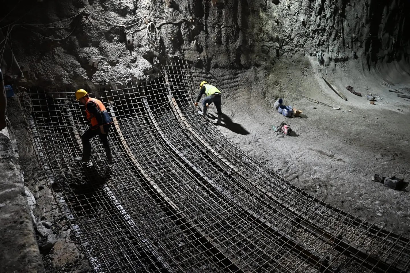 Bayburt Group İnşaat’ın 12 yıldır bitiremediği Kop Tüneli’nden vatandaşlar umudunu kesti
