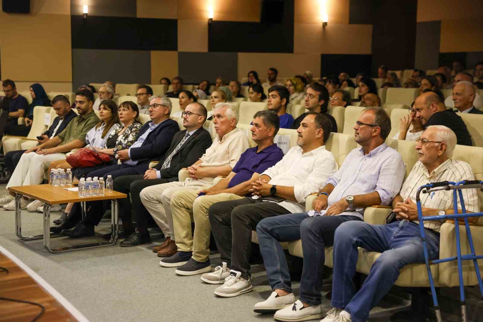 Ziya Taşkent anısına adını taşıyan salonda unutulmaz bir gece
