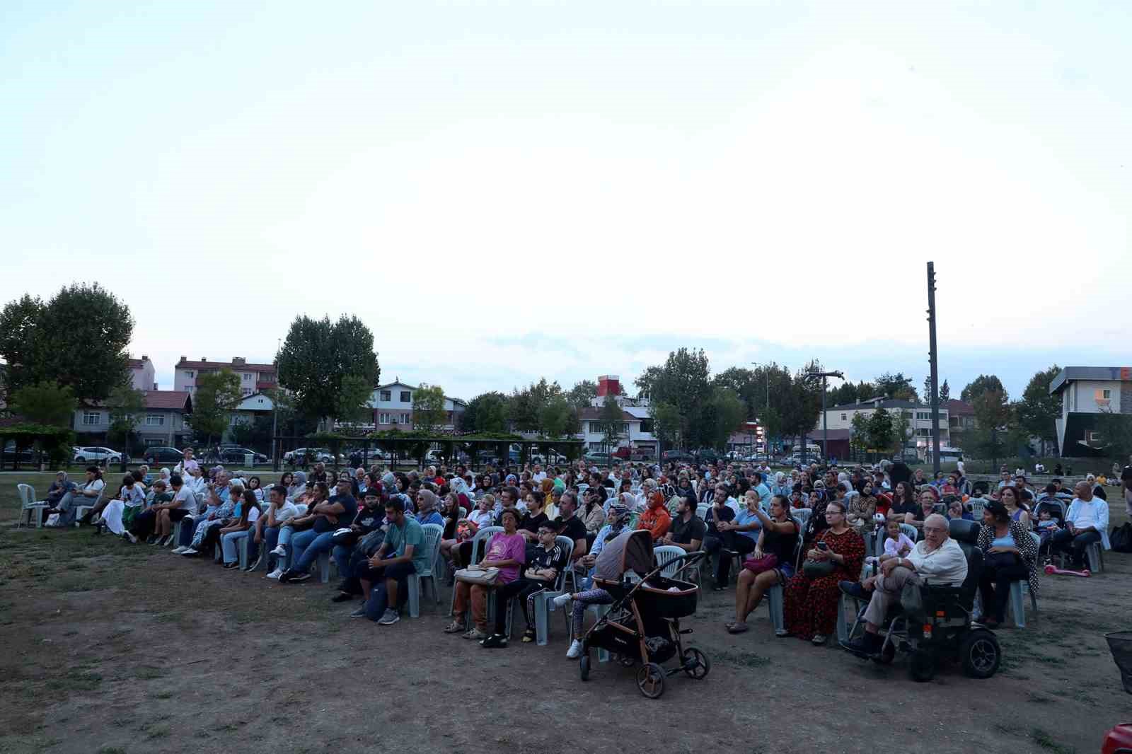 Açık Hava’da konser, sahne oyunu ve filmle unutulmaz cumartesi
