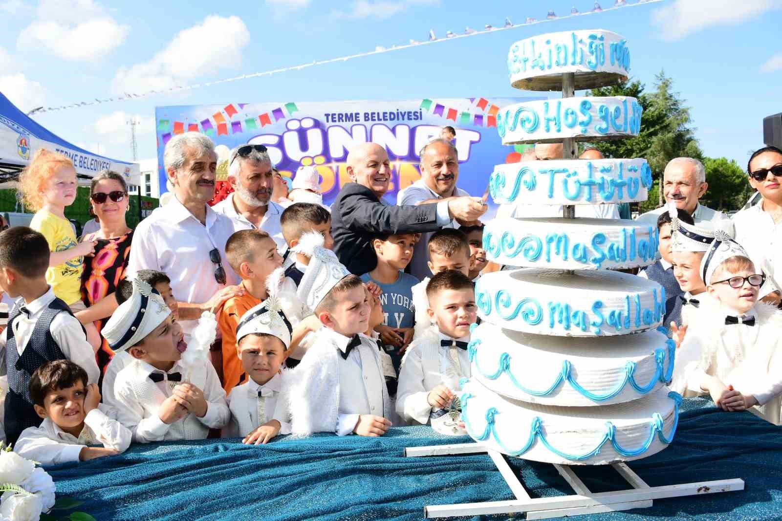 Terme’de geleneksel sünnet şöleni
