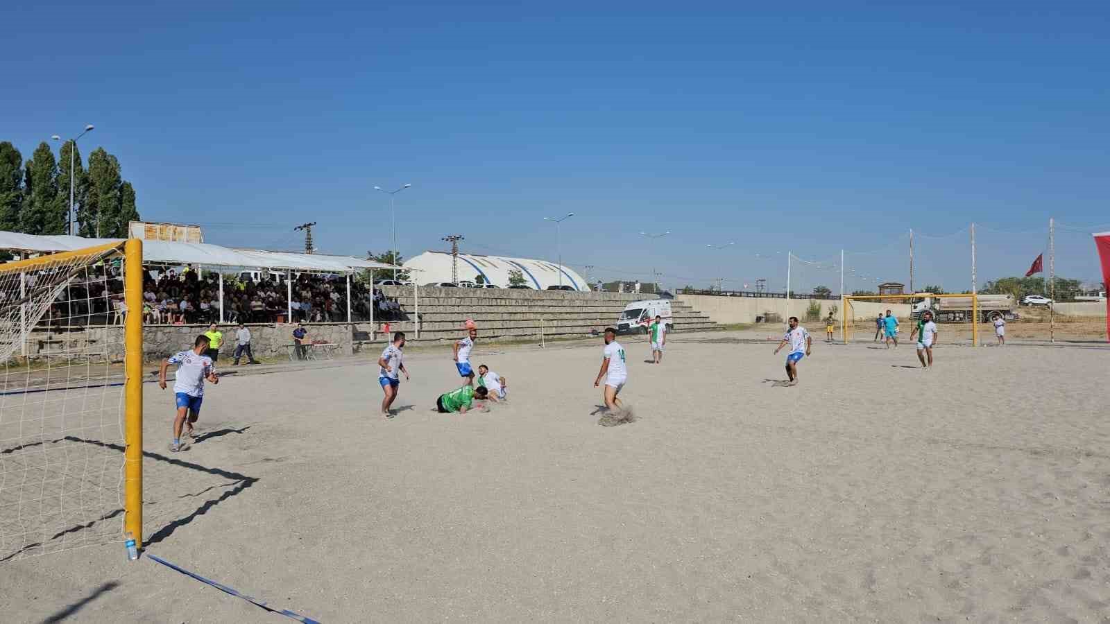 Plaj Futbolu Adilcevaz Etabı tamamlandı
