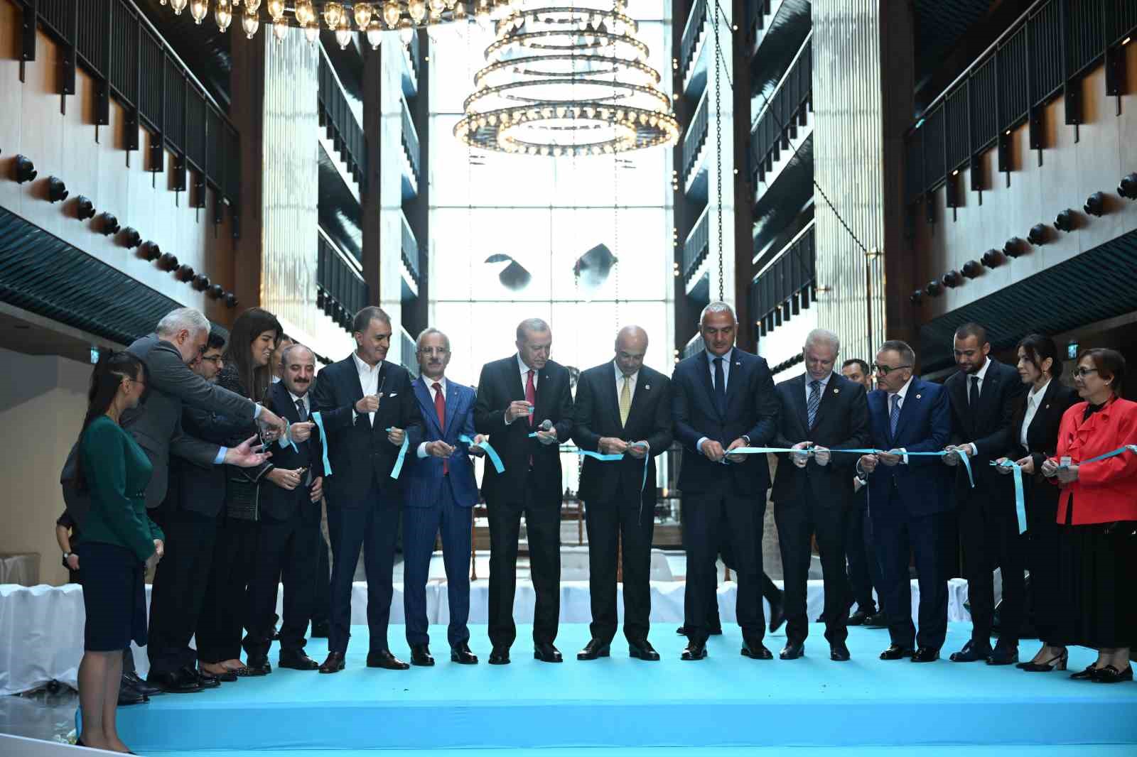 Ulaştırma ve Altyapı Bakanı Uraloğlu, Tersane İstanbul’daki otelin açılış törenine katıldı
