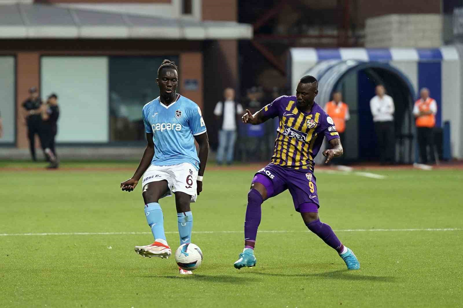 Trendyol Süper Lig: Eyüpspor: 0 - Trabzonspor: 0 (Maç sonucu)
