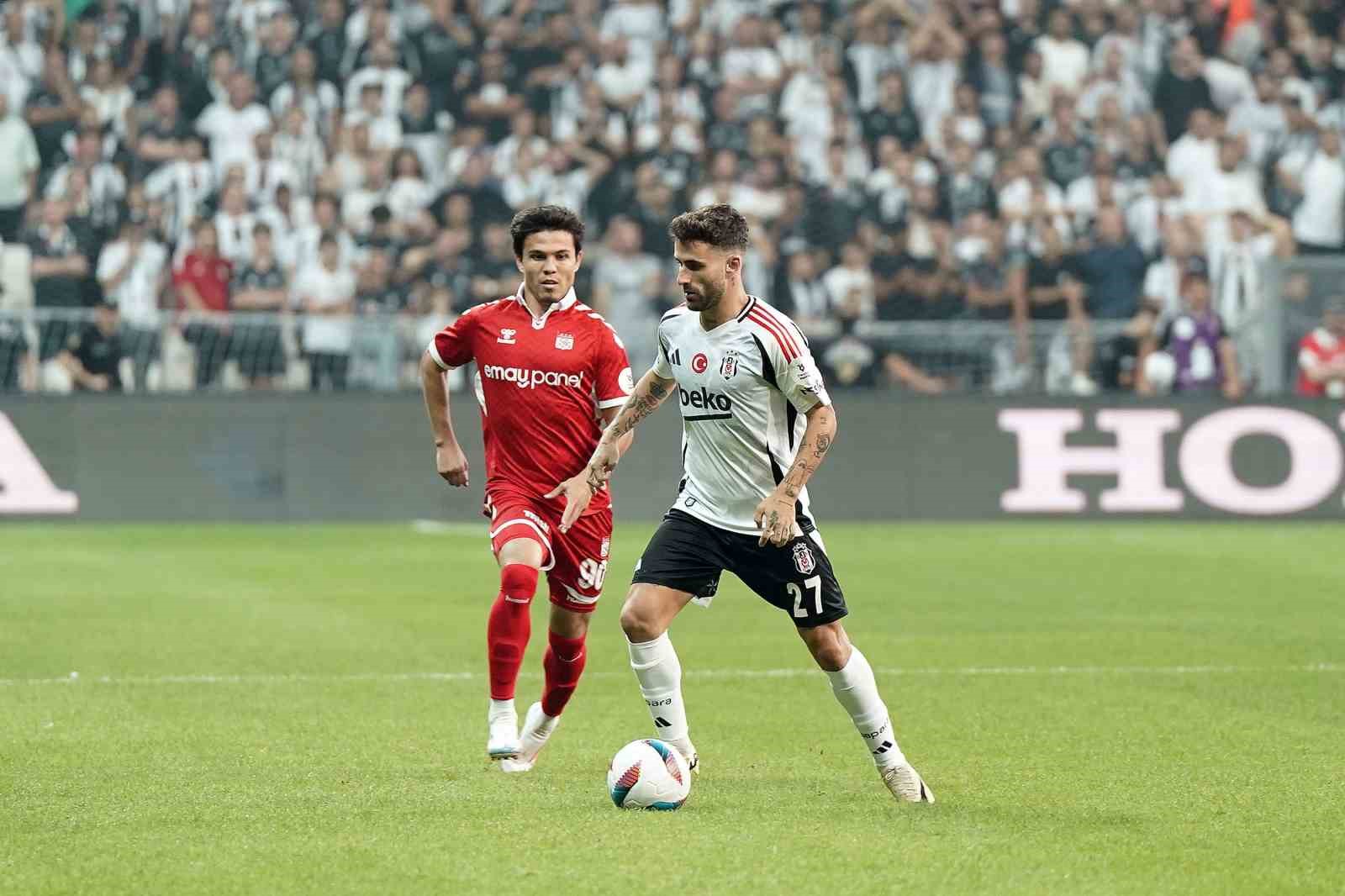 Trendyol Süper Lig: Beşiktaş: 0 - Sivasspor: 0 (Maç devam ediyor)
