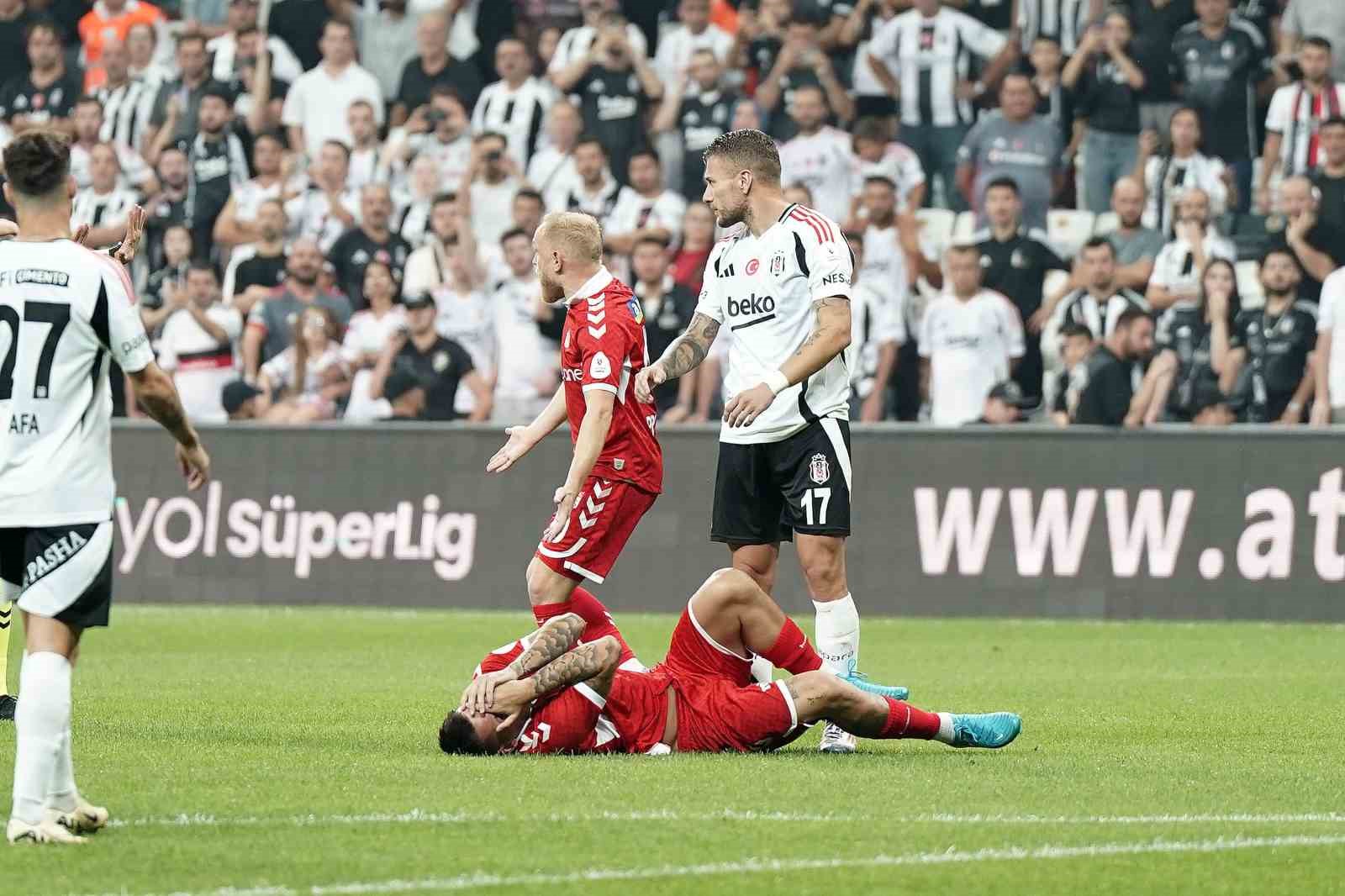 Trendyol Süper Lig: Beşiktaş: 0 - Sivasspor: 0 (Maç devam ediyor)
