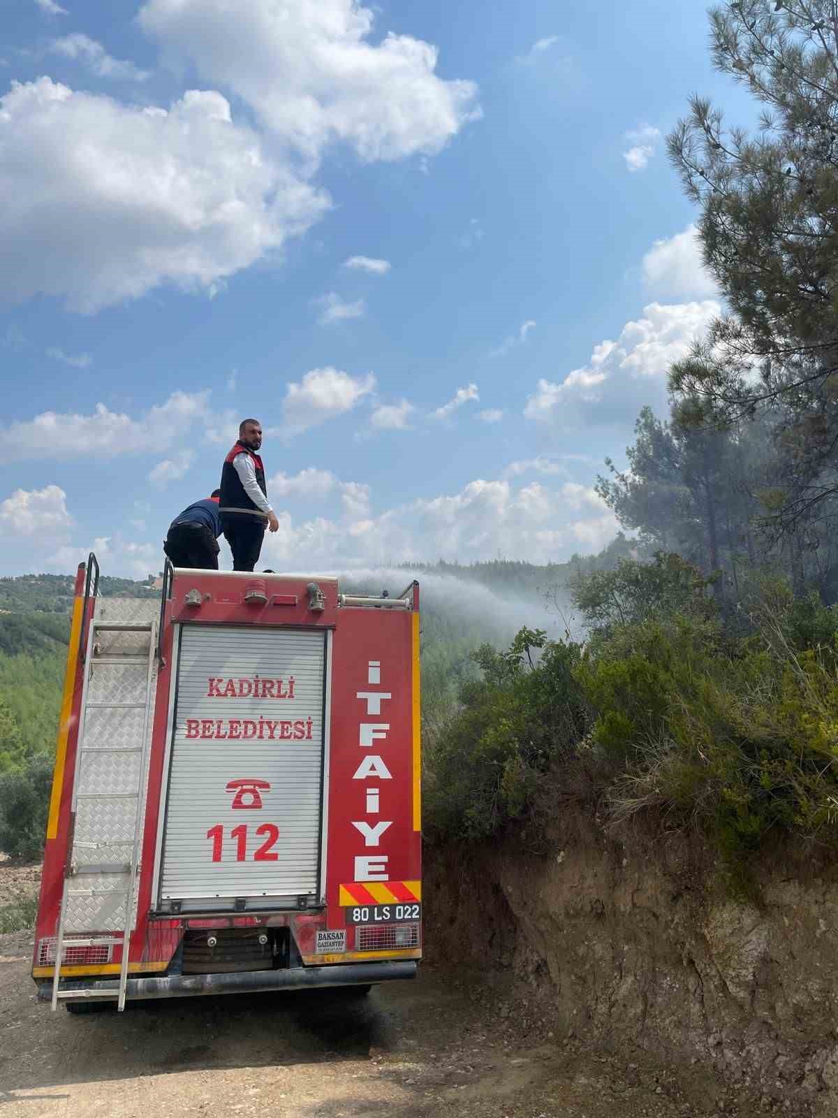 Osmaniye’de ormanlık alanda çıkan yangın büyümeden söndürüldü
