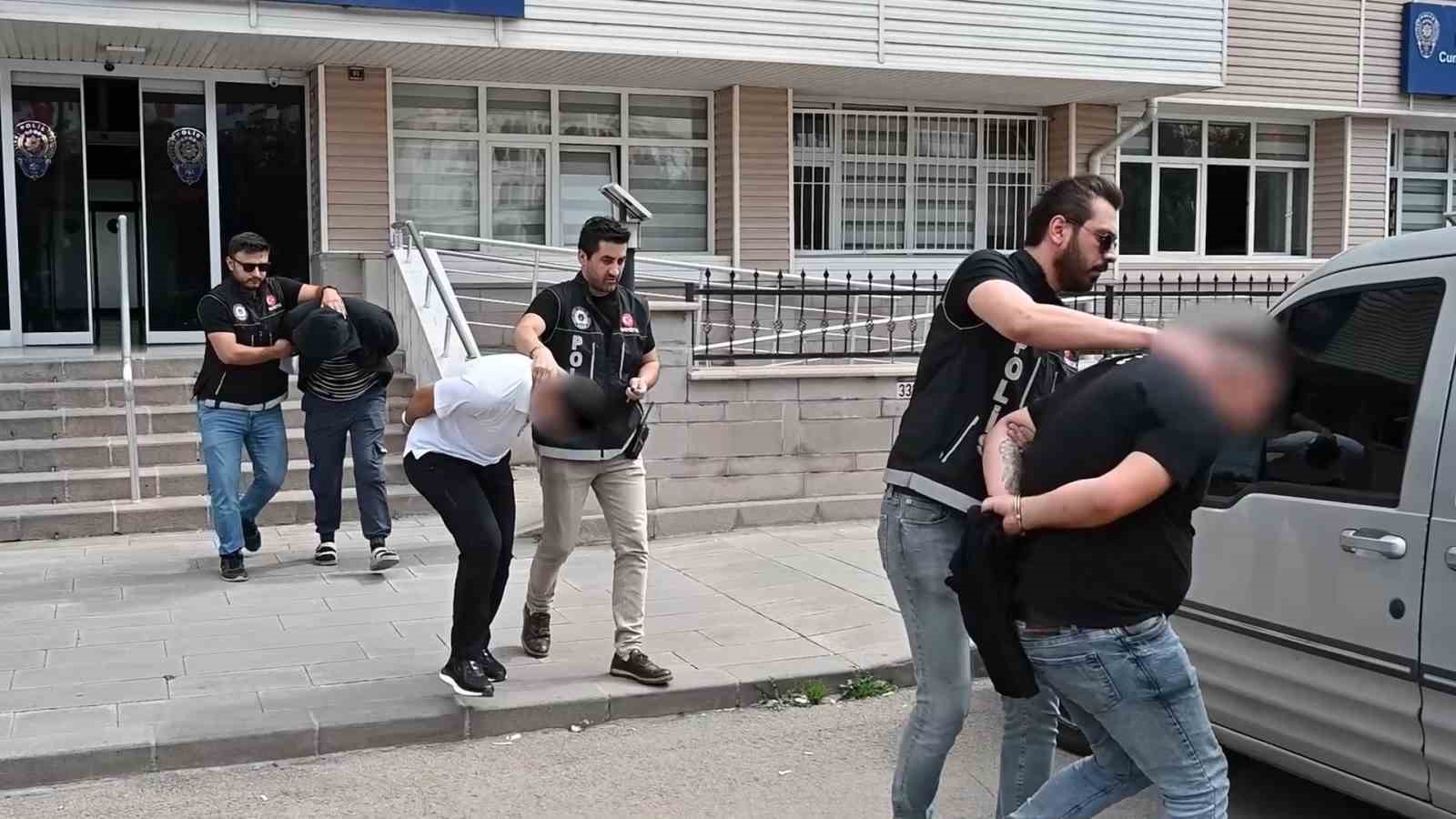 Kırıkkale’de uyuşturucu satıcılarına darbe: 3 şüpheli tutuklandı
