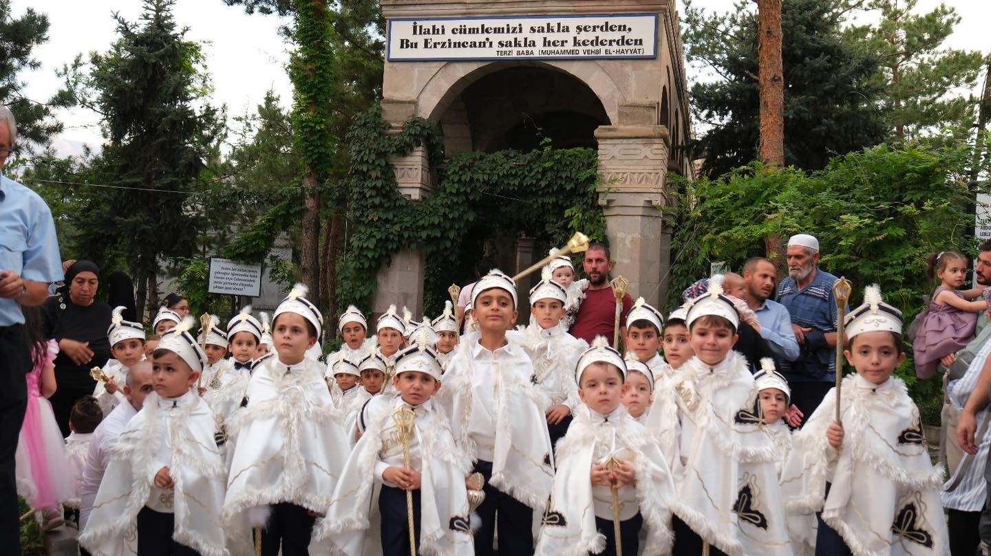 Erzincan’da 115 çocuk ücretsiz olarak sünnet ettirildi
