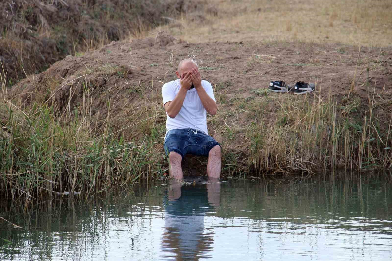 Uyuz gölü sessizliğe büründü
