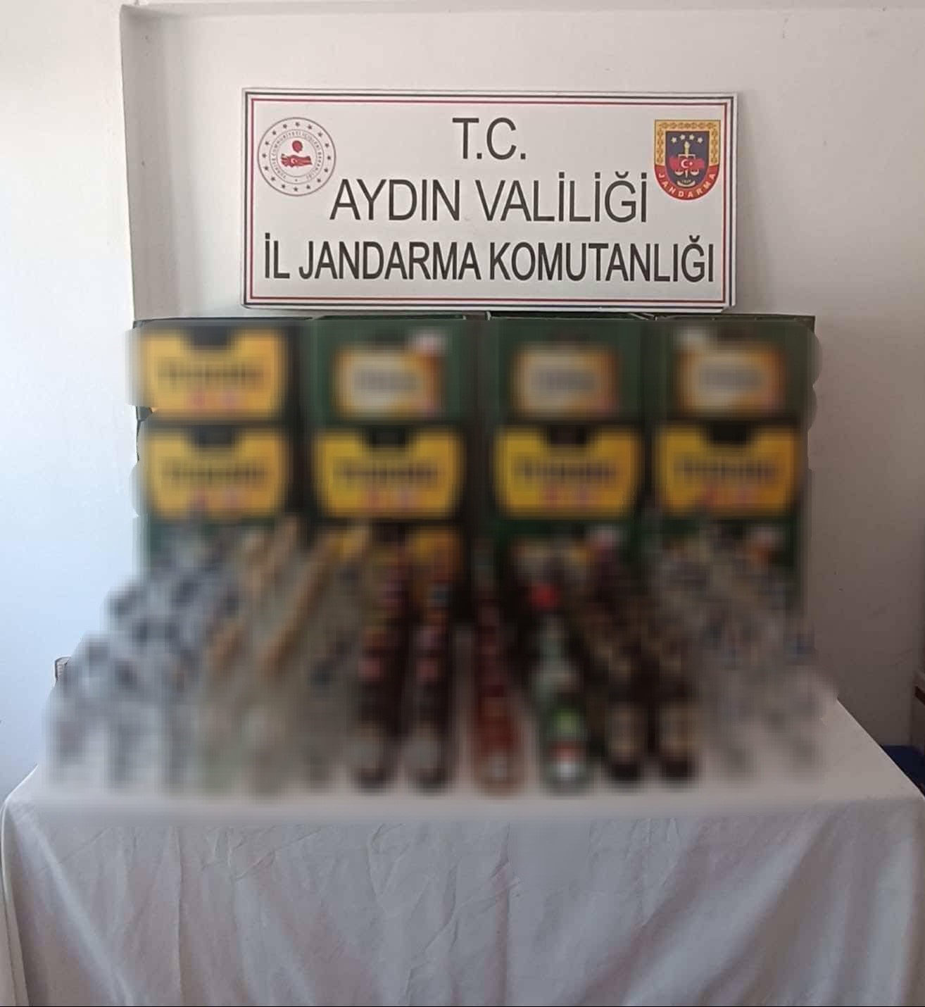 Aydın’da jandarma ekipleri belgesiz içki satışına geçit vermedi
