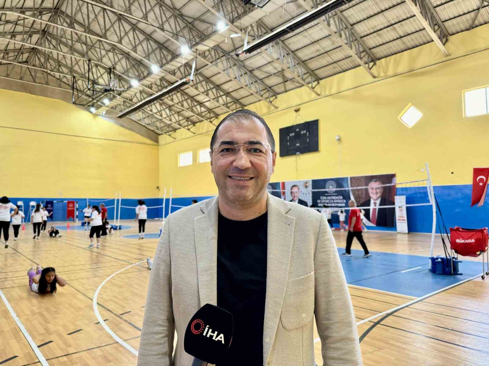 Ağrı’da hayata geçirilen ’Fabrika Voleybol’ ile genç yıldızlar yeteneklerini sergileyecek
