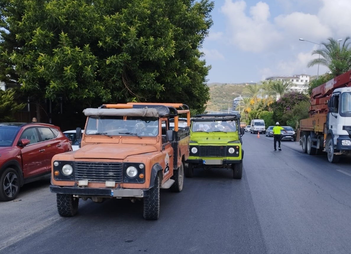 Alanya’da safari araçlarına ceza yağdı: 1 milyon 355 bin 710 TL ceza
