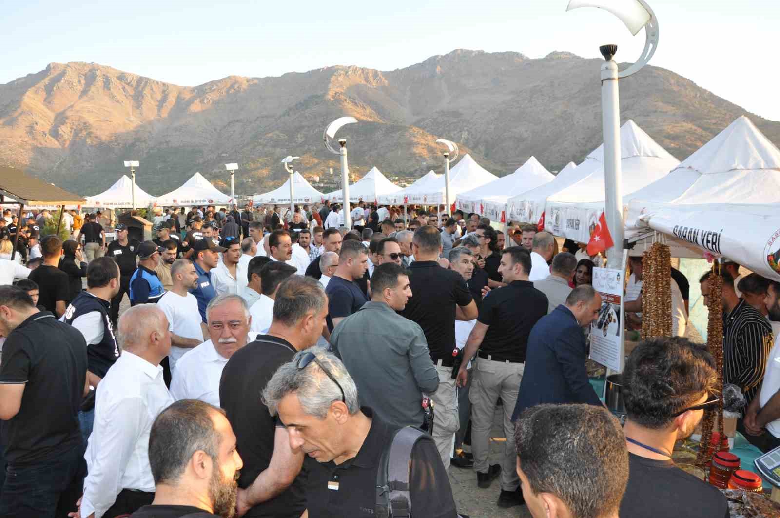 Mereto Dağı eteklerindeki Bal, Ceviz, Çilek ve Yayla Festivali yoğun ilgi gördü
