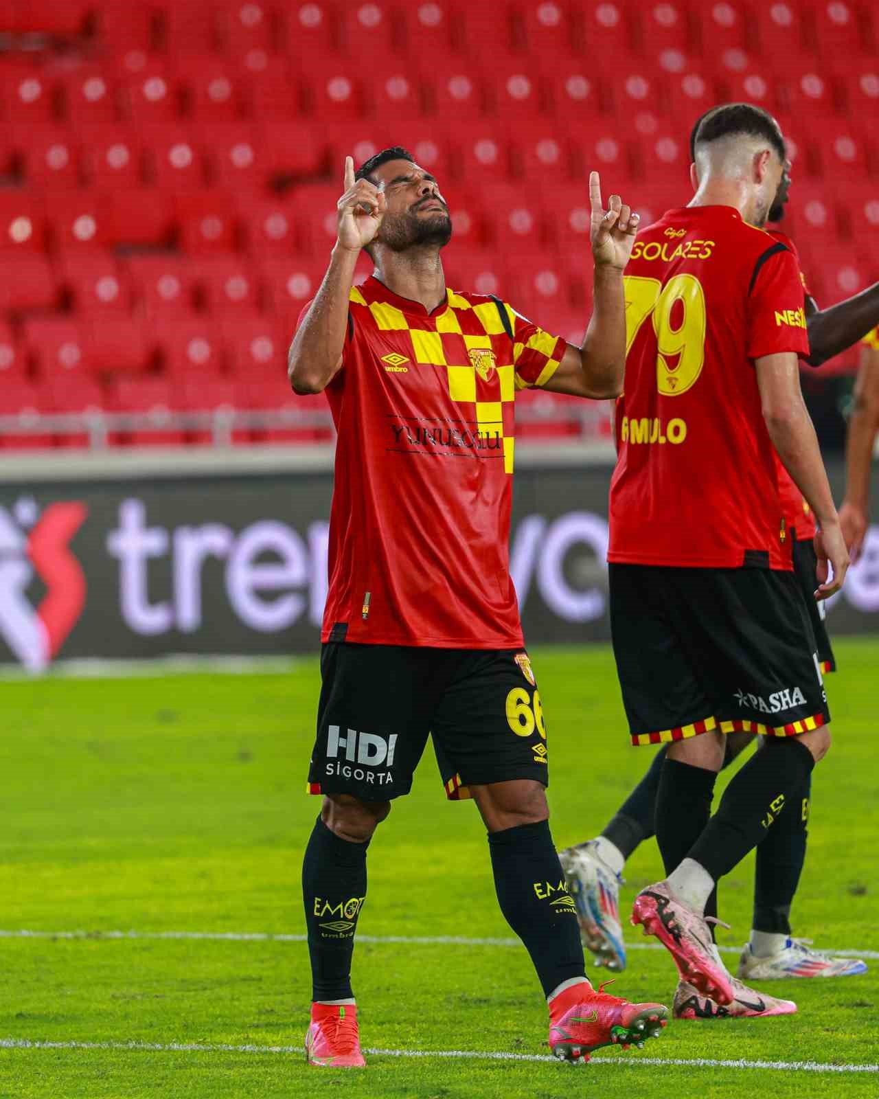 Göztepe’de Djalma Silva, performansıyla dikkat çekti
