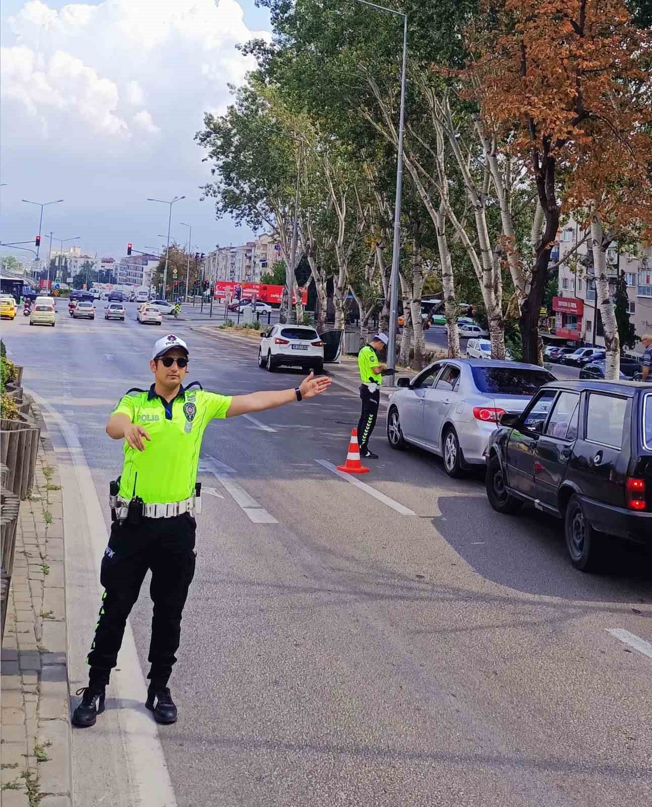 Bursa Emniyeti uygulamalarını aralıksız sürdürüyor
