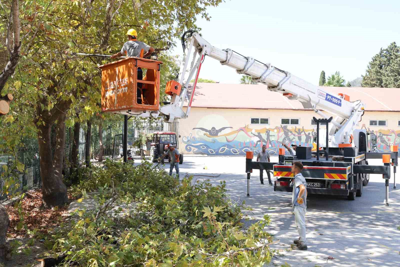 Marmaris’te okullar yeni döneme hazır
