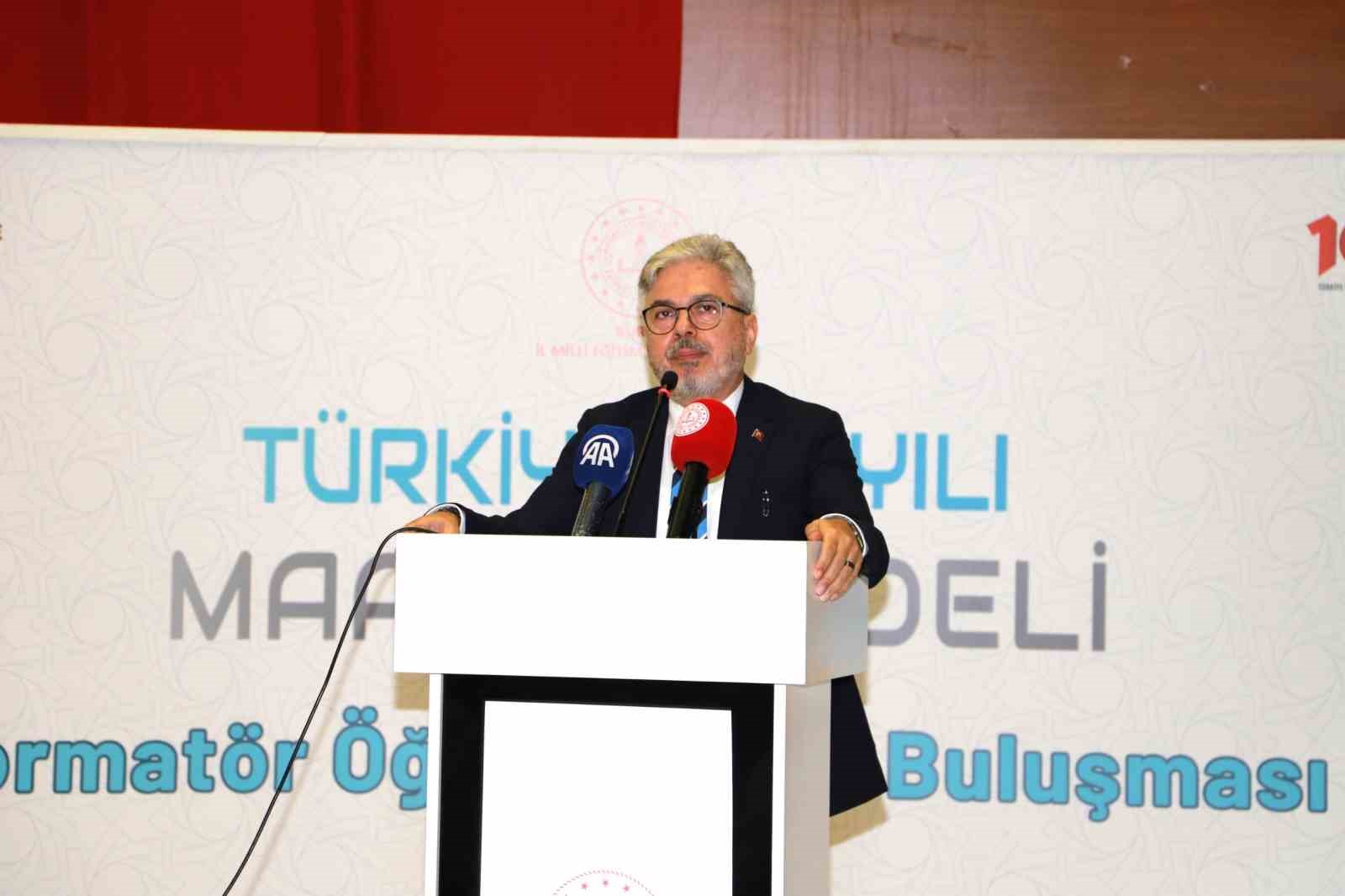 Bakan Yardımcısı Yelkenci Bursa’da formatör öğretmenlerle buluştu
