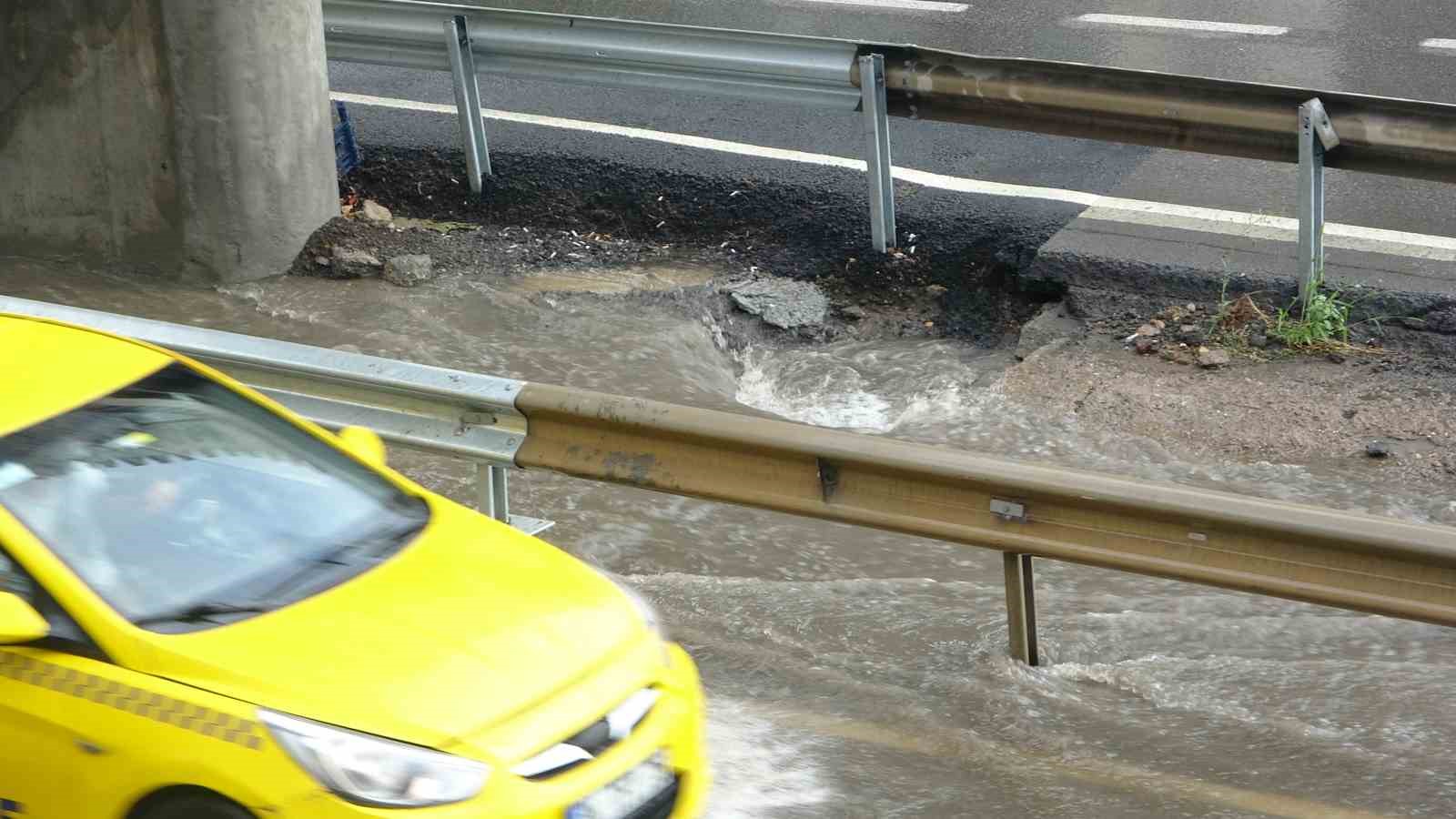 İstanbul’un Anadolu Yakasında yağmur etkisini gösteriyor
