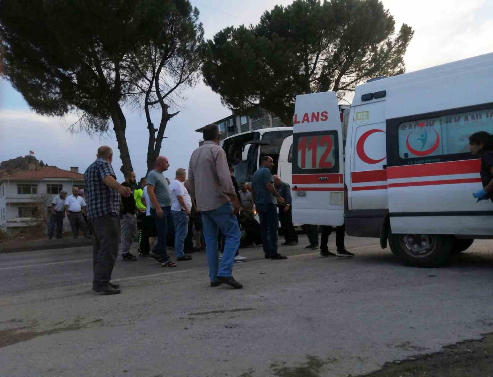 Yayaya çarpan motosiklet sürücüsü olay yerinden kaçtı
