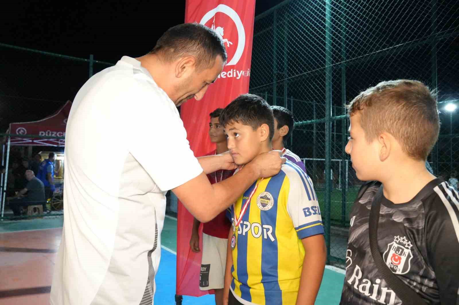 Binlerce kişi sporla buluştu
