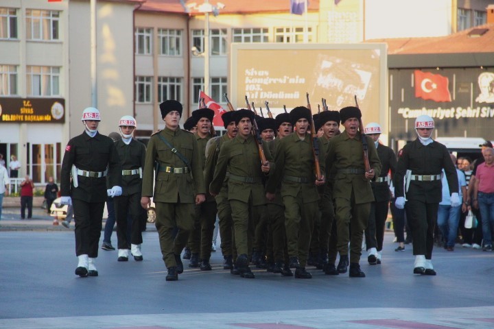 Atatürk’ün Sivas’a gelişi canlandırıldı
