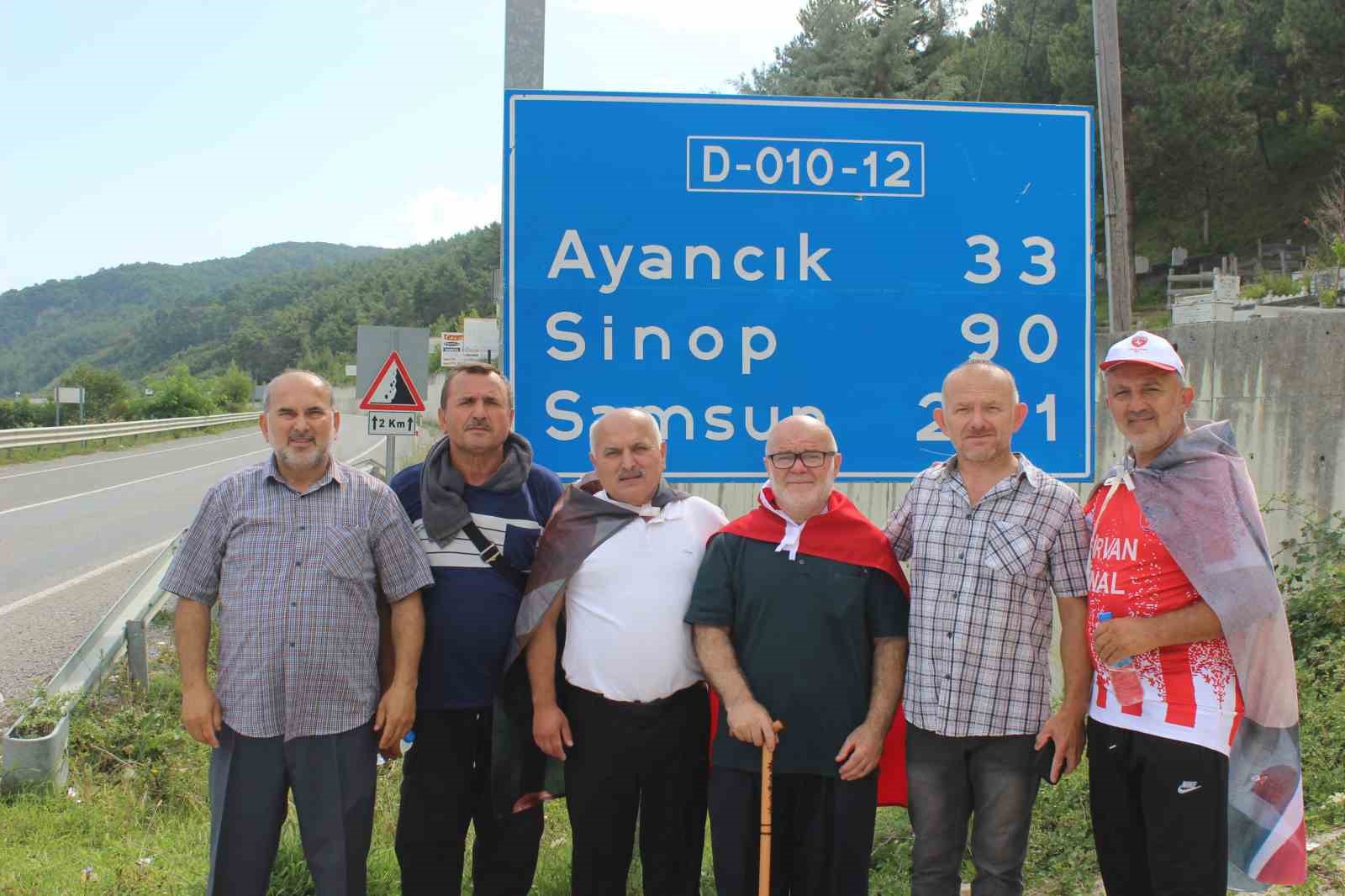 ’Yol’ için Sinop Valiliği’ne yürüyorlar
