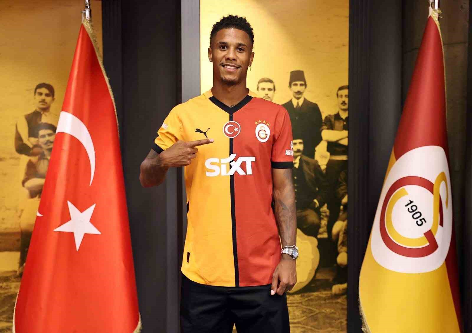 Ismail Jakobs, Galatasaray’ın 4. Senegalli futbolcusu oldu
