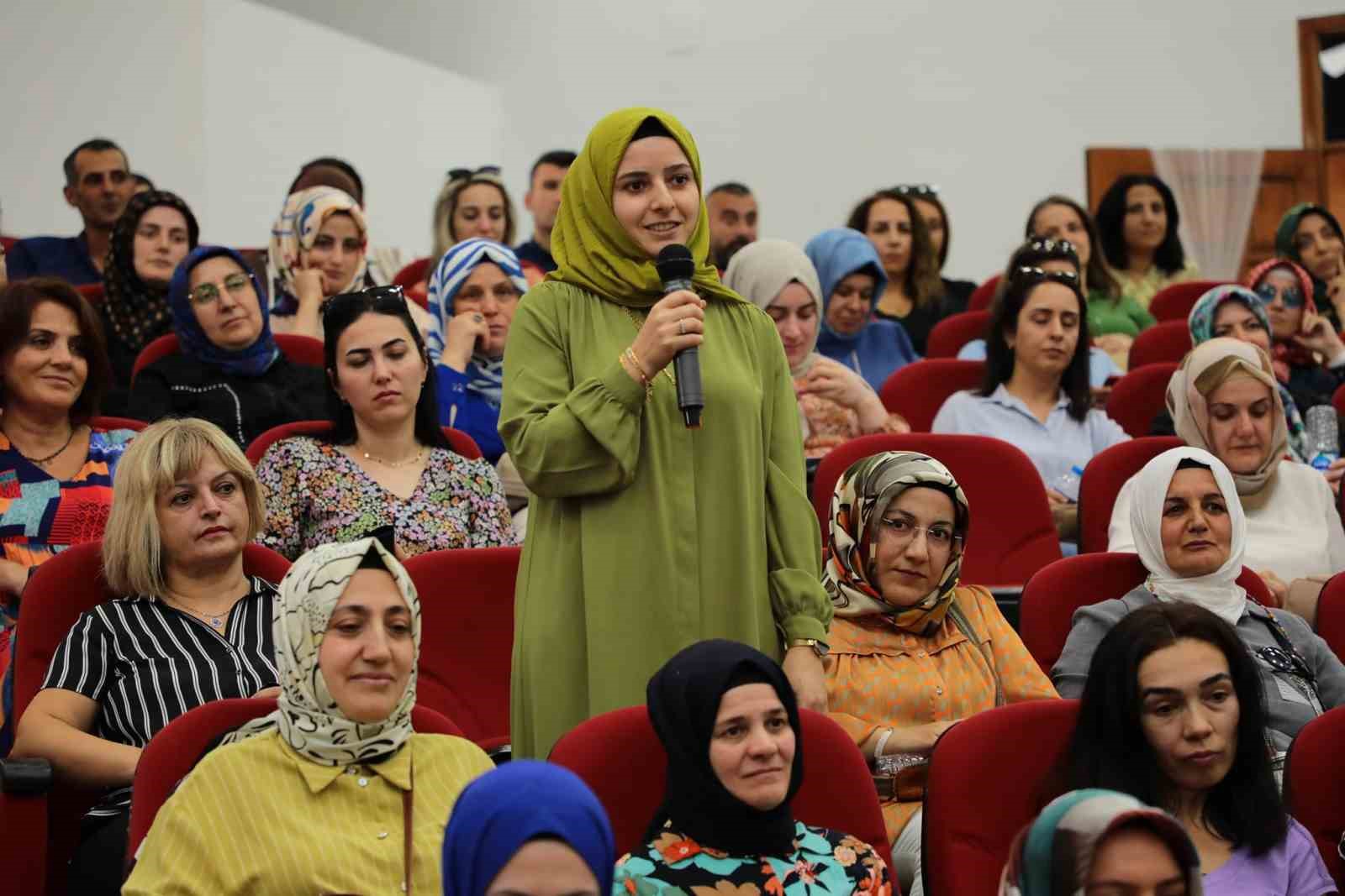 Erzincan’da okul öncesi öğretmenleriyle toplantı yapıldı
