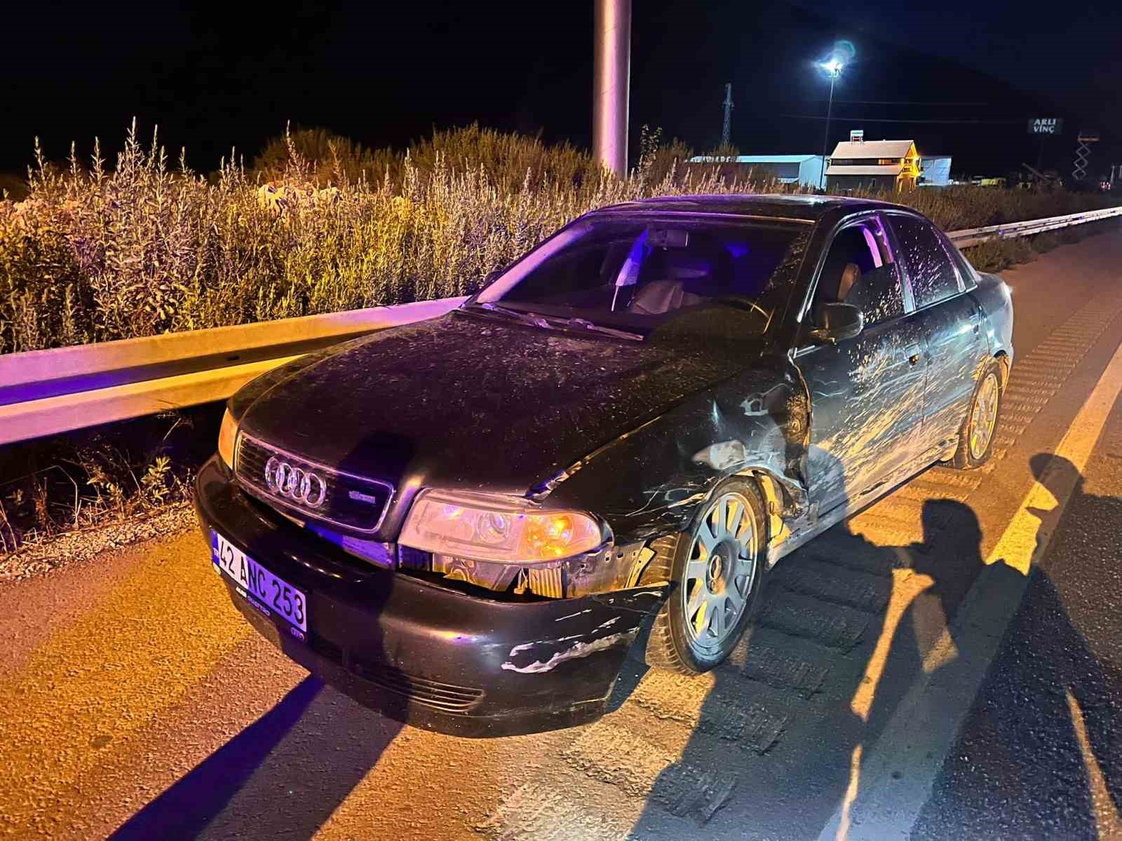 Burdur-Antalya kara yolunda elektrikli motosiklete otomobil çarptı: 1 yaralı
