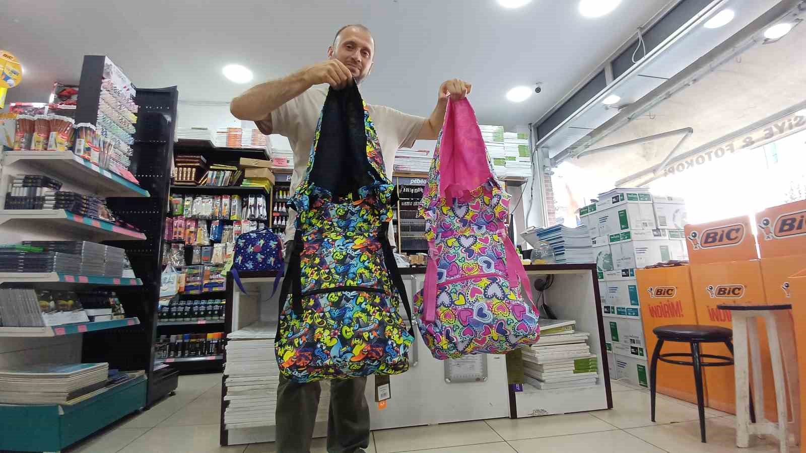 Başlıklı çanta yeni dönemin trendi oldu
