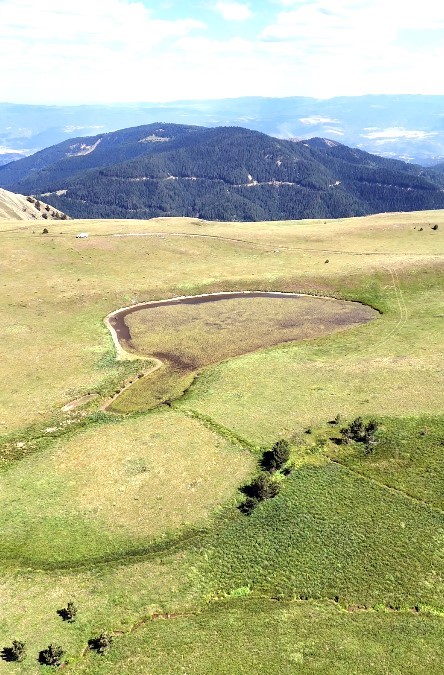 Batı Karadeniz’in zirvesindeki buzul göleti doğal güzelliğiyle hayran bırakıyor
