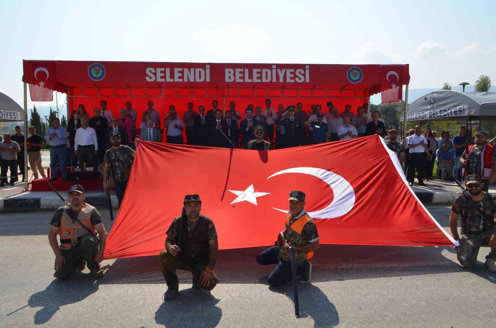 Selendi’de kurtuluşun 102. yılı coşkuyla kutlandı
