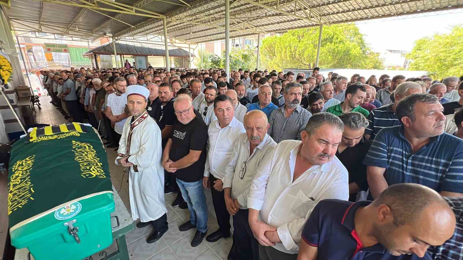 İş kazasında hayatını kaybeden forklift operatörü defnedildi
