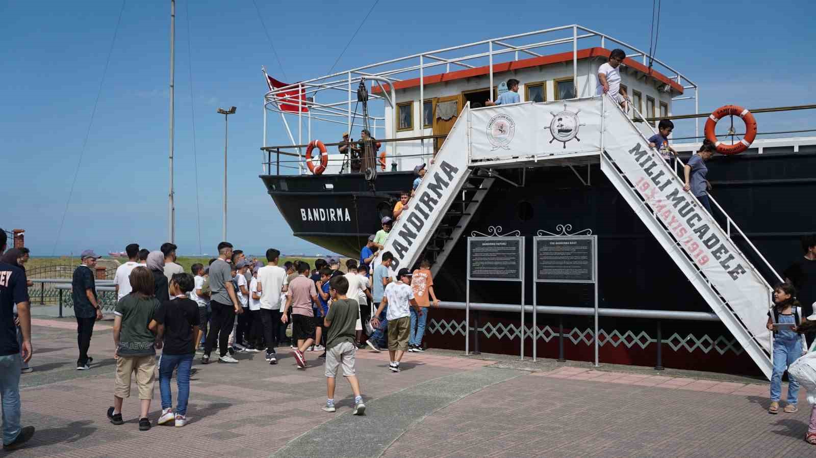 Yüzlerce öğrenci Samsun’u keşfetti
