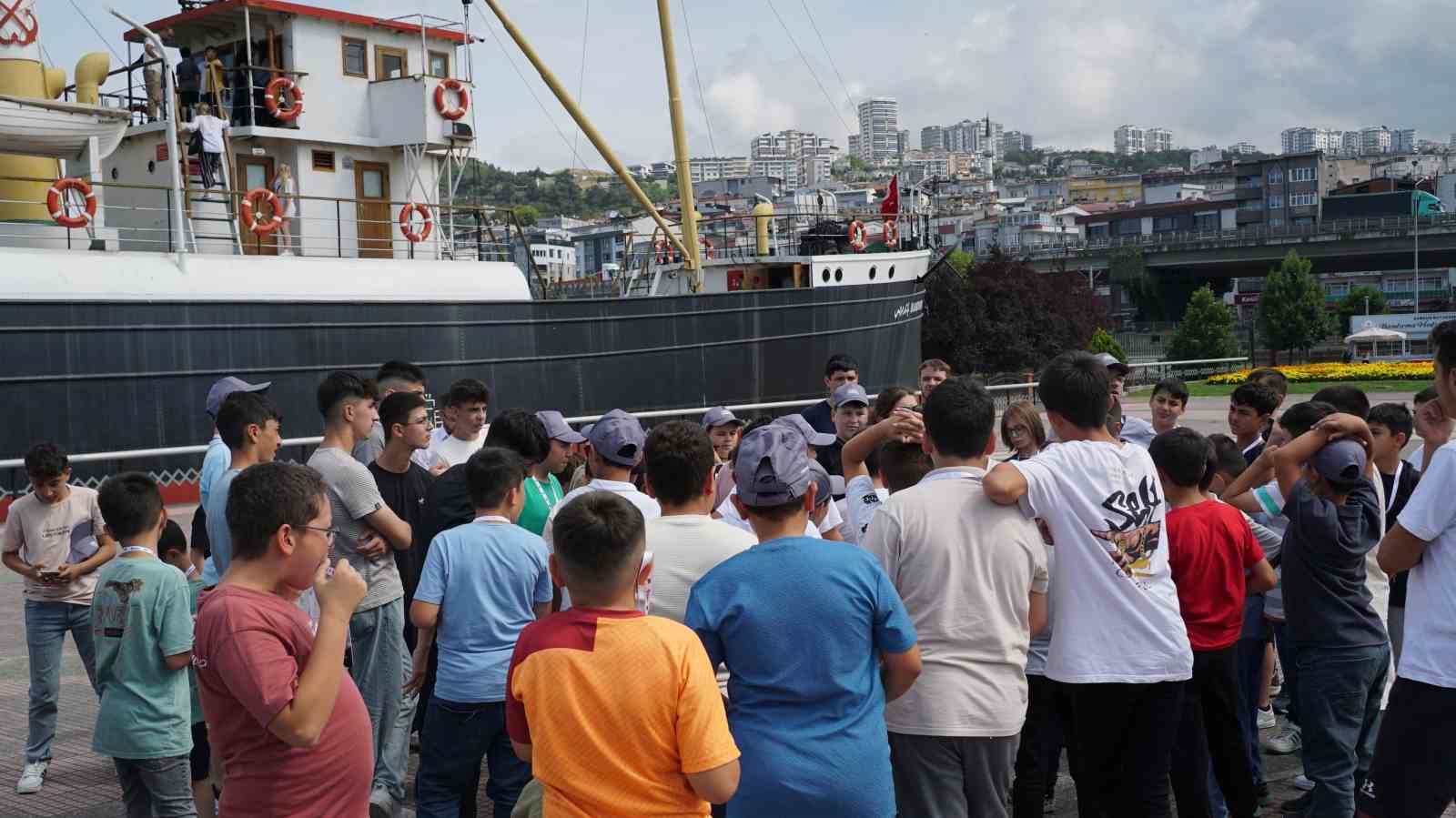 Yüzlerce öğrenci Samsun’u keşfetti
