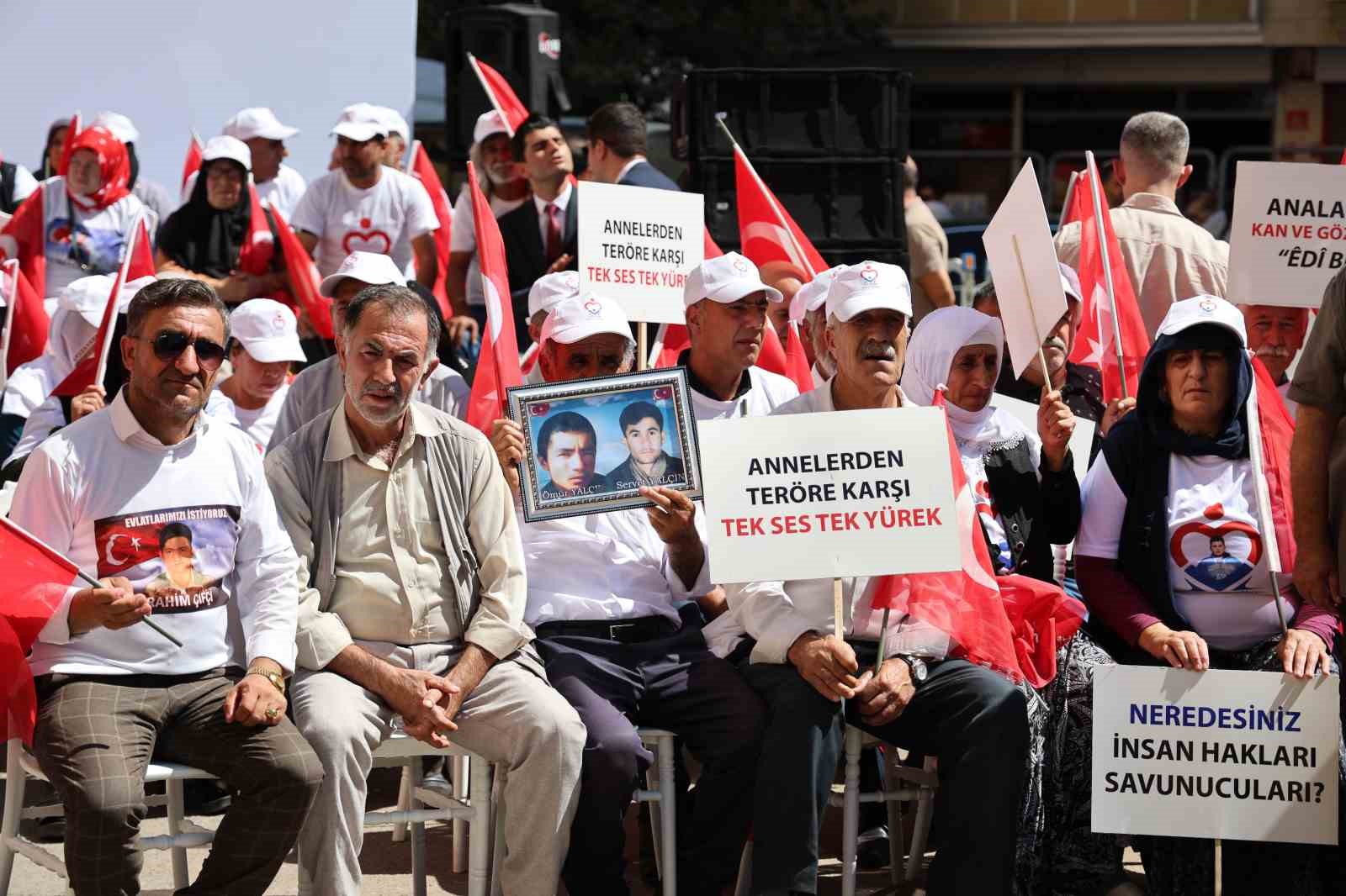 Diyarbakır annelerinin evlat nöbeti 6’ıncı yılına girdi, 55 aile çocuğuna kavuştu
