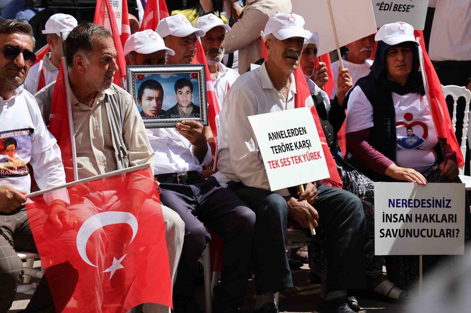 Diyarbakır annelerinin evlat nöbeti 6’ıncı yılına girdi, 55 aile çocuğuna kavuştu
