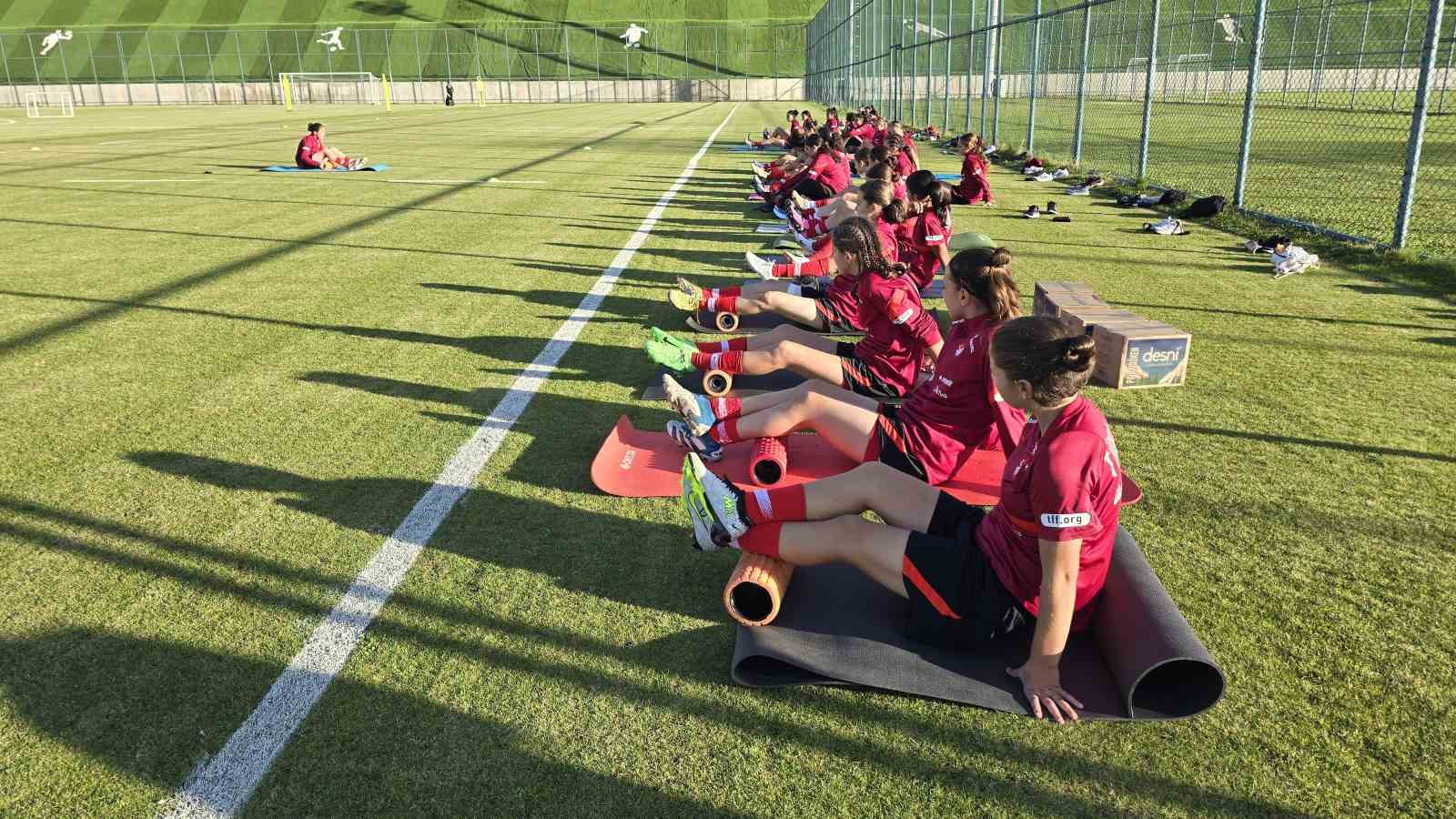 U15 Kız Millî Takımının Erzurum kampı başladı
