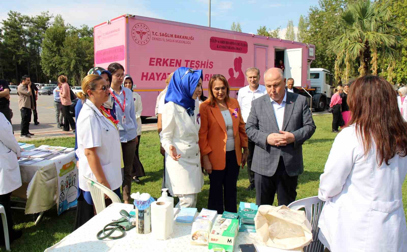 Sağlık çalışanlarına ziyaret edilerek halk haftası kutlandı
