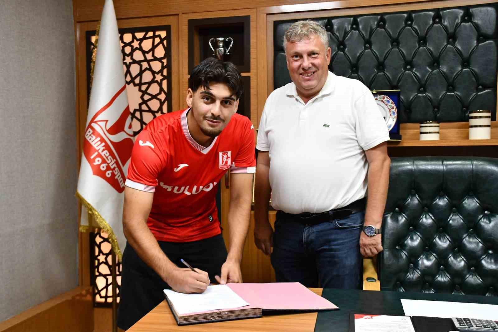 Muammet Araz, Balıkesirspor’da
